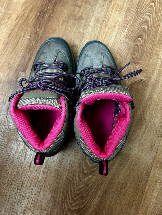 GUC BEARPAW Women's Corsica Wide Mid-Cut Hiking Boots 4390X Taupe/Pink Size 7 - Picture 3 of 12